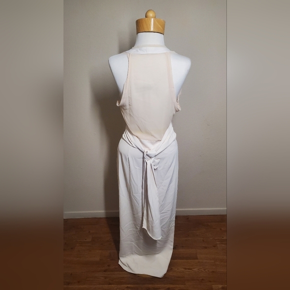 Zara Unique Elegant White Cream Back Transparency and Bow Side Ziper Light Dress - Picture 2 of 4